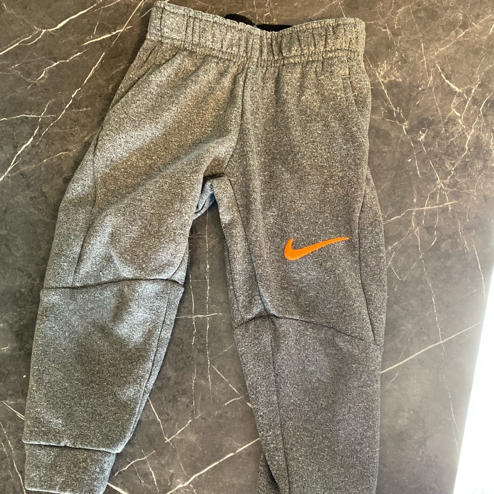 Boys Nike sweatpants